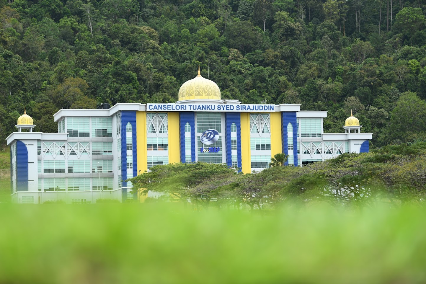 Faculty of Business and Communication UniMAP